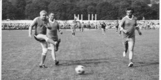 Marii artisti in rol de fotbalisti, in anii comunismului. Amintiri de pe stadion cu Jean Constantin si Dem Radulescu