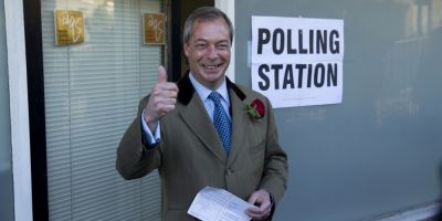 Brexit. Euroscepticul Nigel Farage vrea activarea articolului 50 